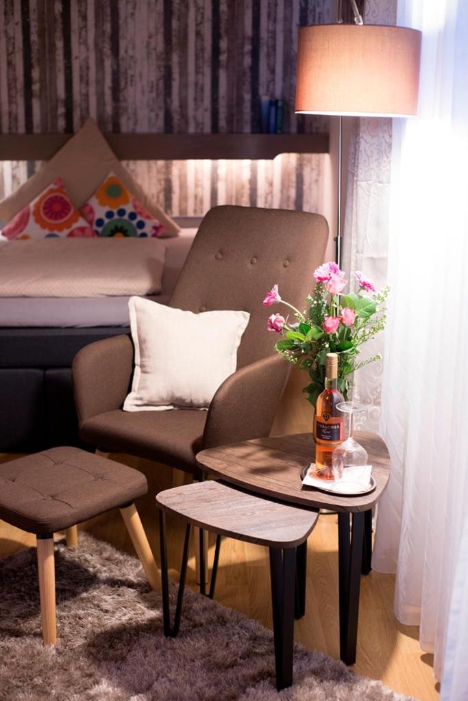 Haus Rose Bed & Breakfast Allensbach Bagian luar foto