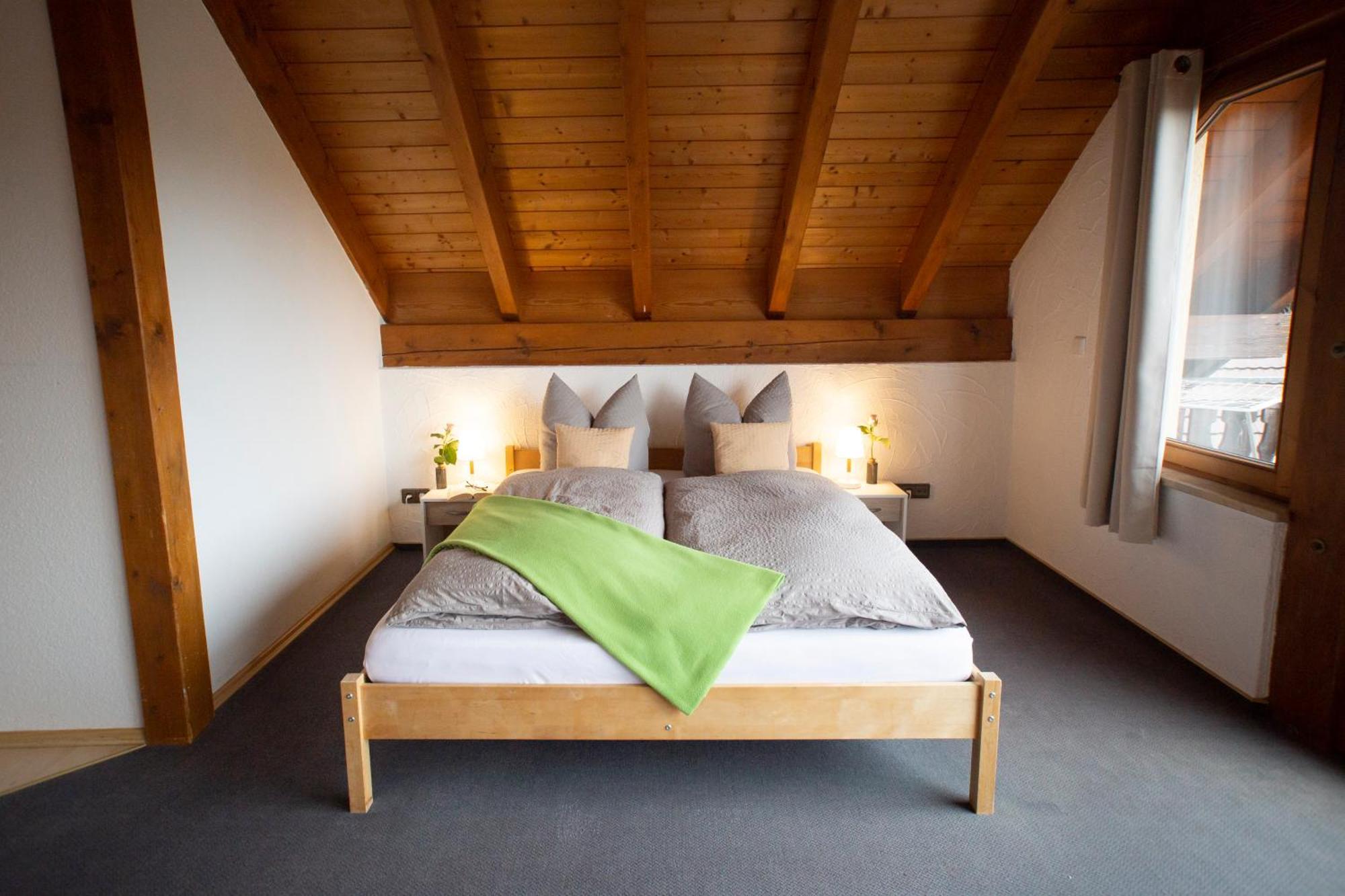 Haus Rose Bed & Breakfast Allensbach Bagian luar foto