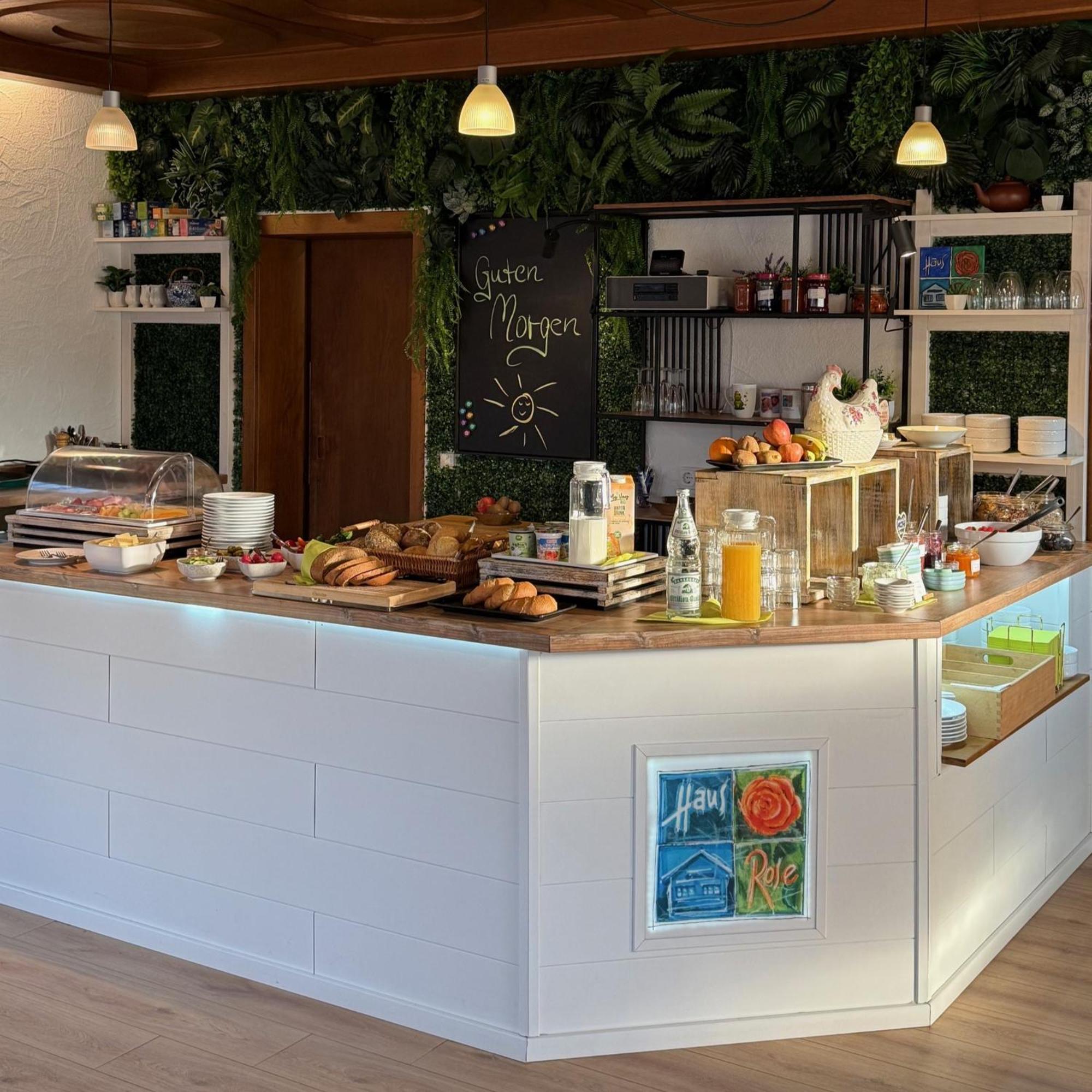 Haus Rose Bed & Breakfast Allensbach Bagian luar foto
